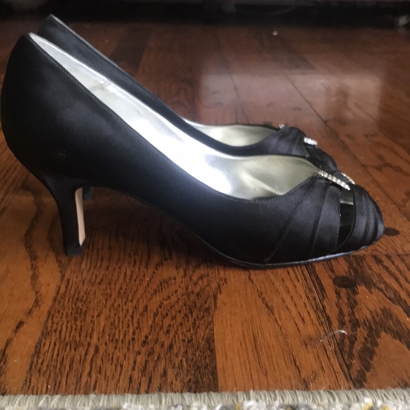 Caparros heels - Picture 3 of 5